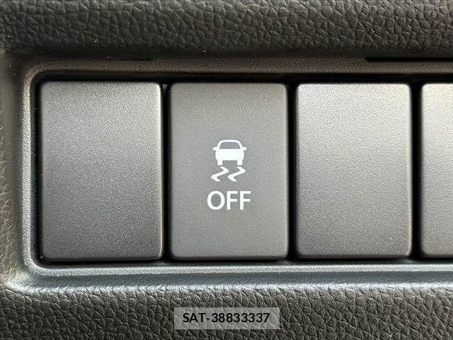 Suzuki SWIFT 2023-08 7879794-26