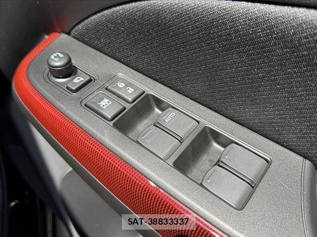 Suzuki SWIFT 2023-08 7879794-27