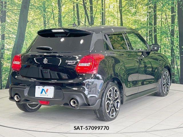 Suzuki SWIFT 2018-06 7879799-16