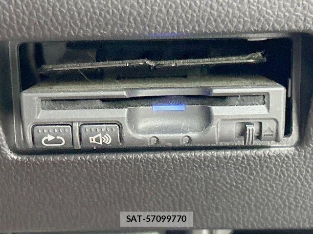 Suzuki SWIFT 2018-06 7879799-6