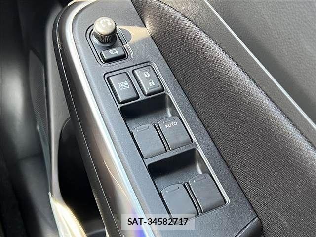 Suzuki SWIFT 2025-10 7879790-23