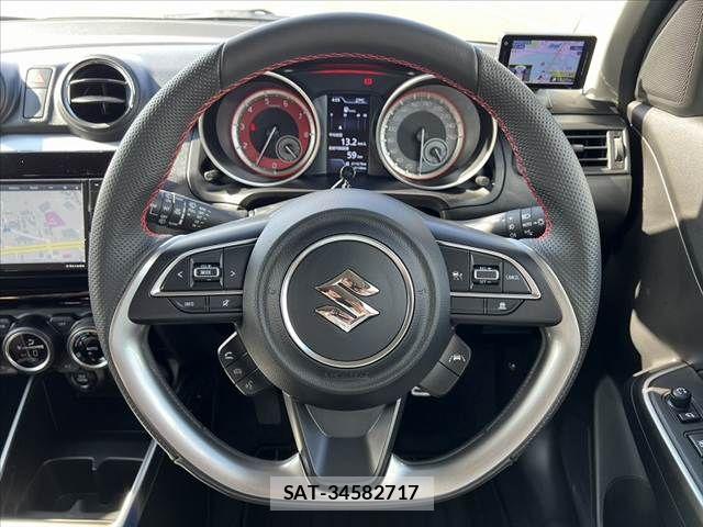 Suzuki SWIFT 2025-10 7879790-29