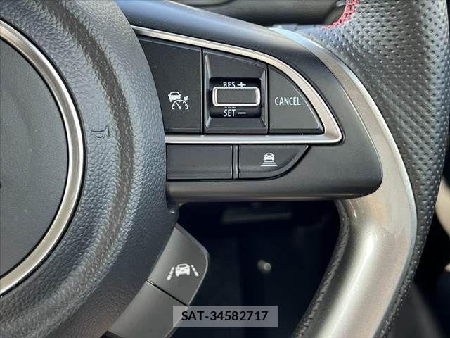 Suzuki SWIFT 2025-10 7879790-4