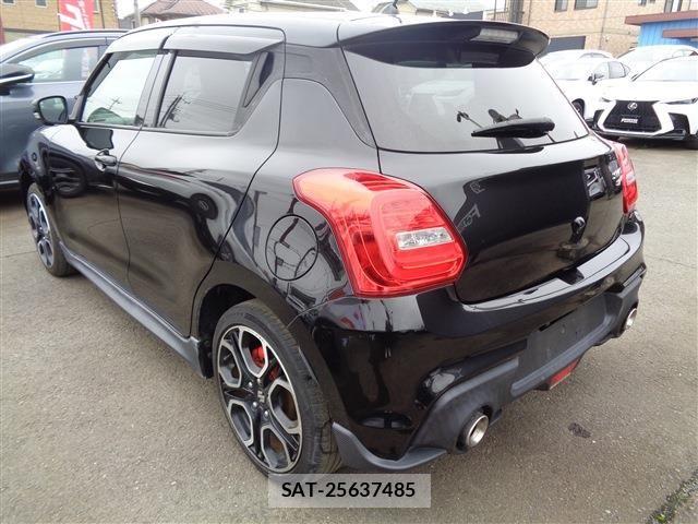 Suzuki SWIFT 2020-03 7879797-5