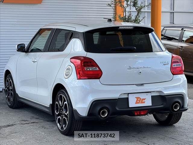 Suzuki SWIFT 2022-10 7879793-16