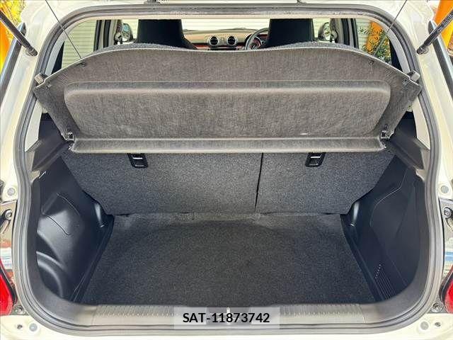 Suzuki SWIFT 2022-10 7879793-21