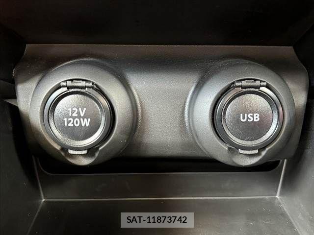 Suzuki SWIFT 2022-10 7879793-24