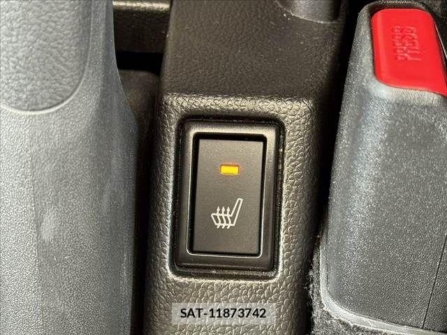 Suzuki SWIFT 2022-10 7879793-25