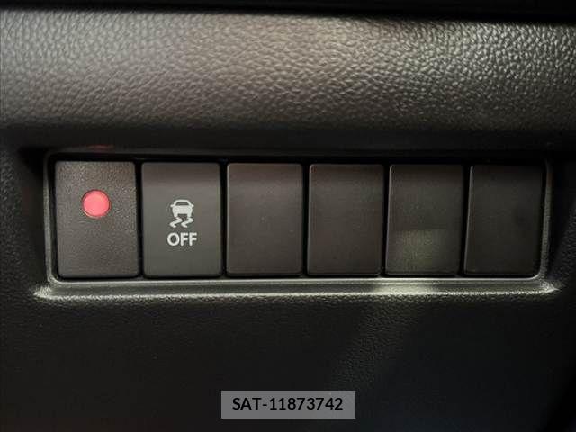 Suzuki SWIFT 2022-10 7879793-26