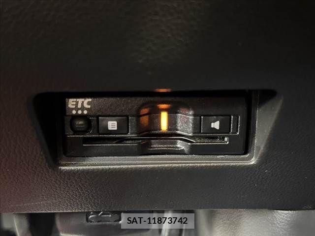 Suzuki SWIFT 2022-10 7879793-27