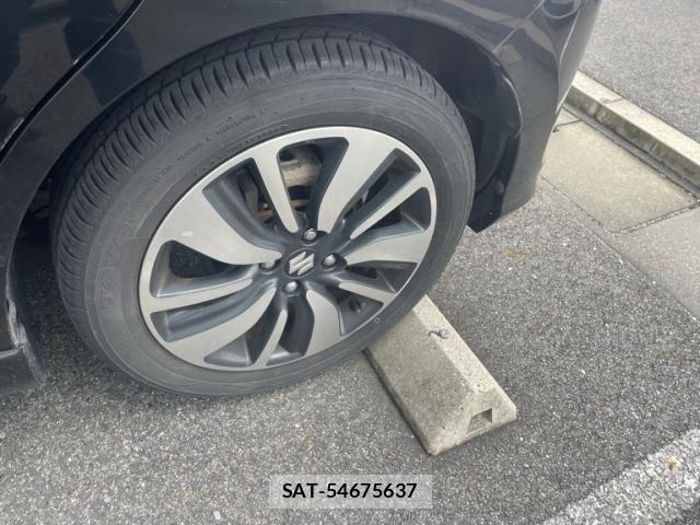 Suzuki SWIFT 2017-03 7879812-6