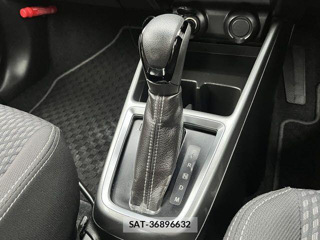 Suzuki SWIFT 2017-06 7879808-19