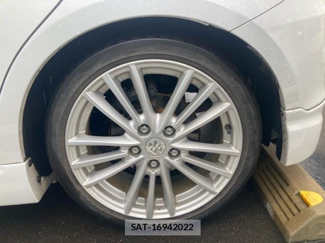 Suzuki SWIFT 2013-08 7903479-11
