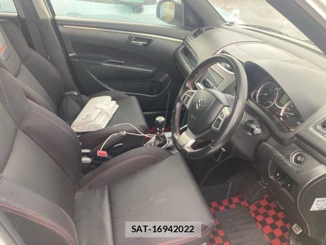Suzuki SWIFT 2013-08 7903479-15