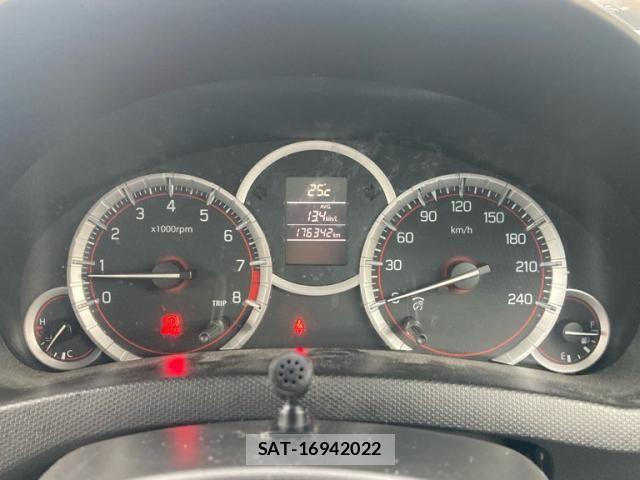 Suzuki SWIFT 2013-08 7903479-18