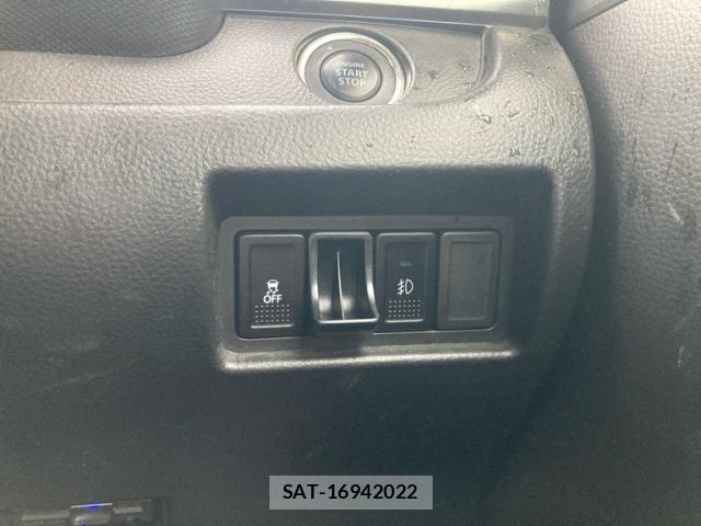 Suzuki SWIFT 2013-08 7903479-19