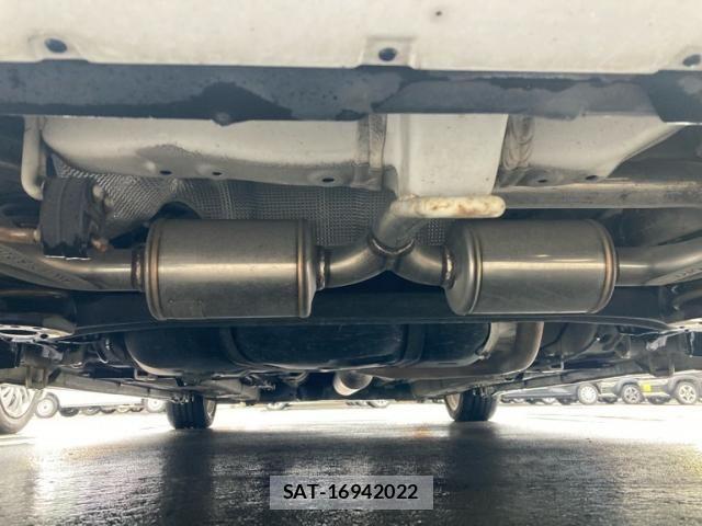 Suzuki SWIFT 2013-08 7903479-26