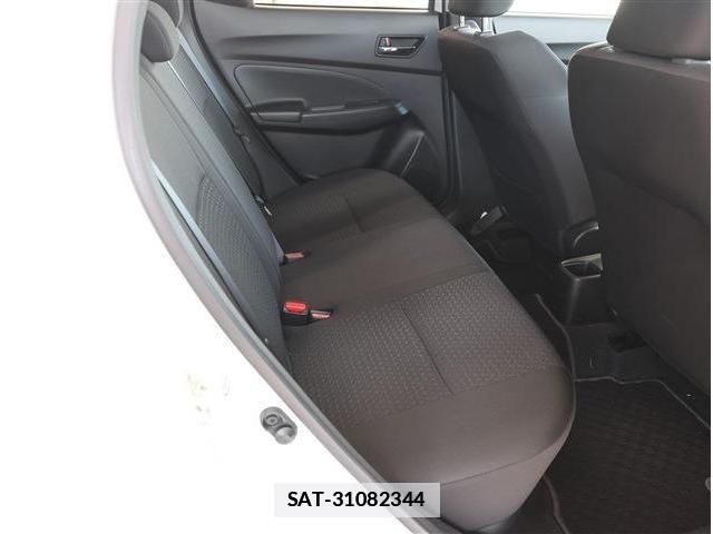 Suzuki SWIFT 2019-03 7903478-12