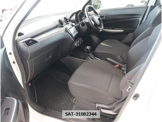 Suzuki SWIFT 2019-03 7903478-13