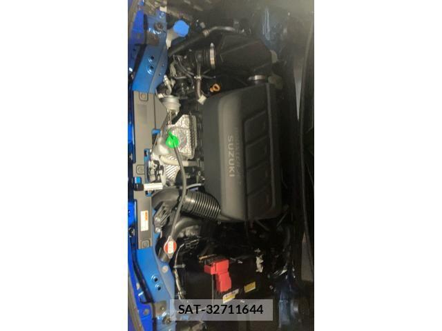 Suzuki SWIFT 2025-10 7963985-27
