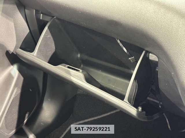Suzuki SWIFT 2021-12 7963994-23
