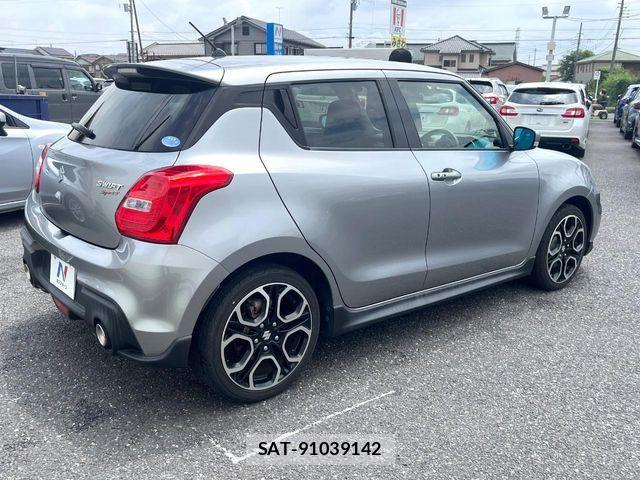 Suzuki SWIFT 2018-10 7963996-16