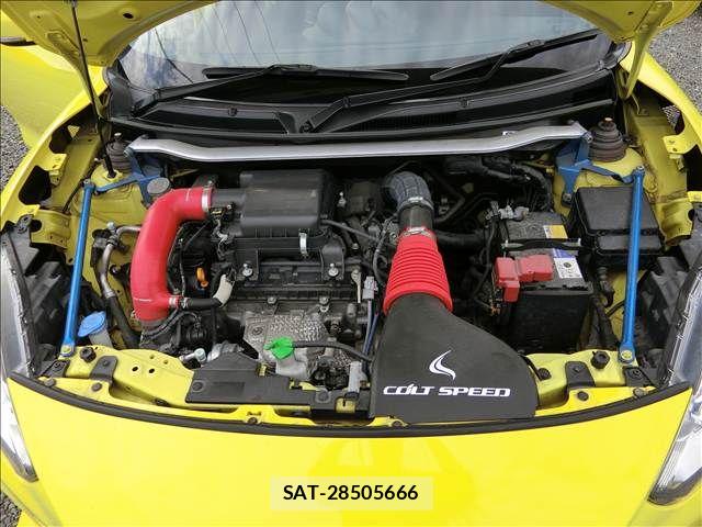 Suzuki SWIFT 2018-02 7963993-19