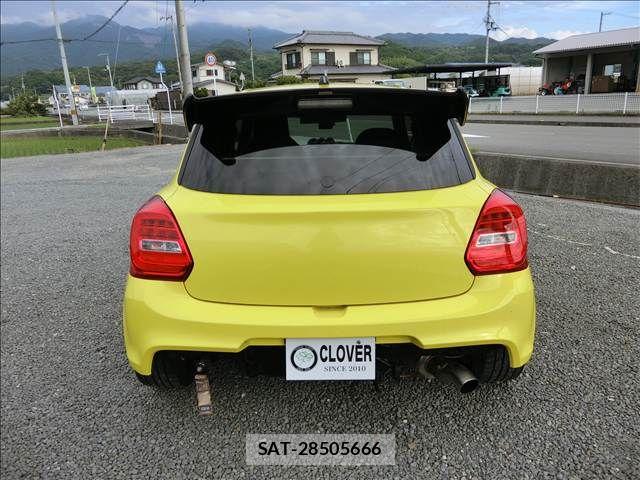 Suzuki SWIFT 2018-02 7963993-6