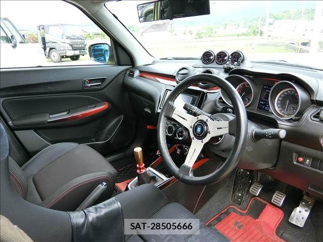 Suzuki SWIFT 2018-02 7963993-7