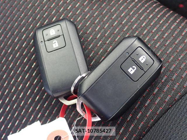 Suzuki SWIFT 2019-06 7963984-27