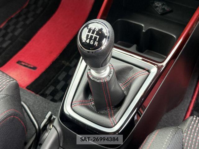 Suzuki SWIFT 2018-04 7981205-21