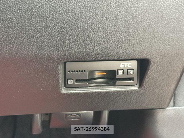 Suzuki SWIFT 2018-04 7981205-26