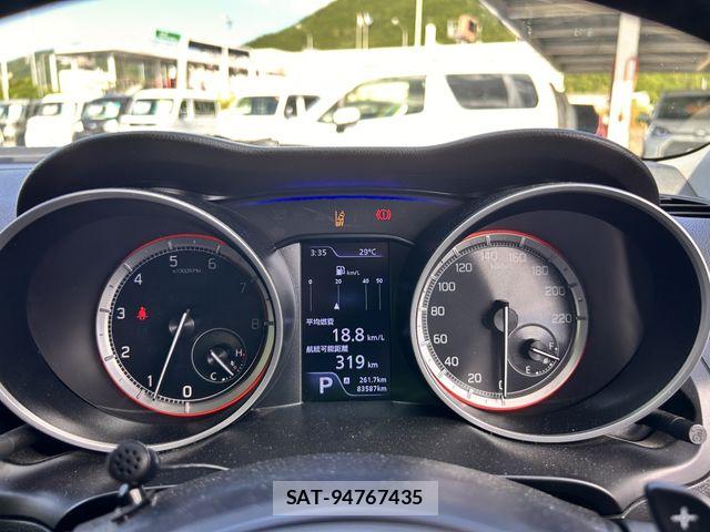 Suzuki SWIFT 2019-09 7981215-26