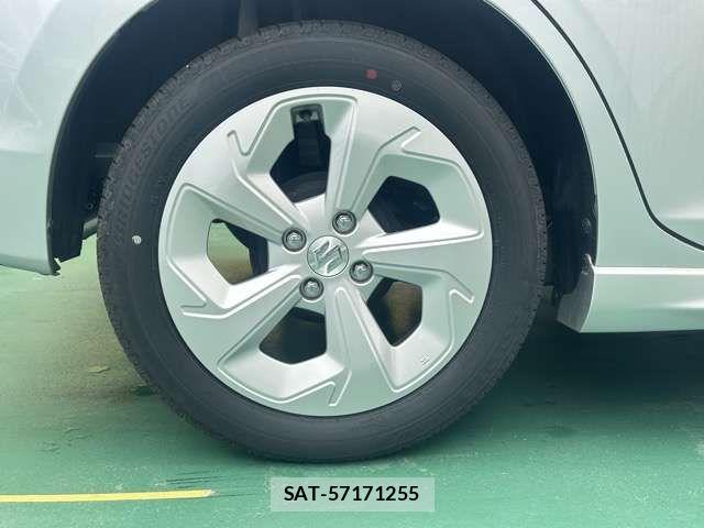 Suzuki SWIFT 2024-11 7981203-11