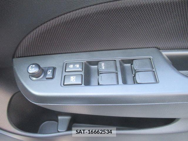 Suzuki SWIFT 2012-03 7981219-17
