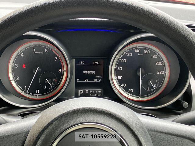Suzuki SWIFT 2018-07 7981217-3