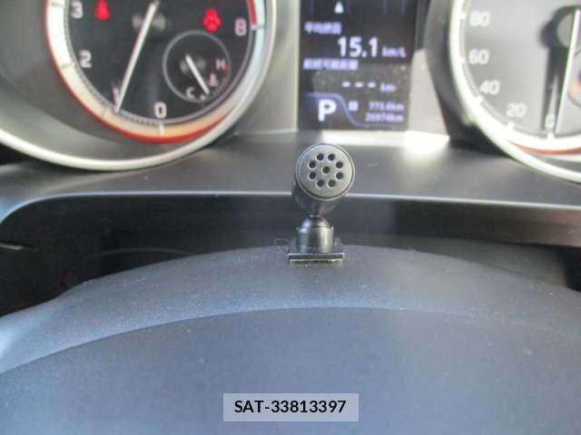Suzuki SWIFT 2019-03 8038590-24