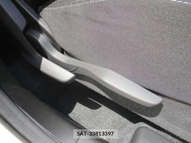Suzuki SWIFT 2019-03 8038590-29