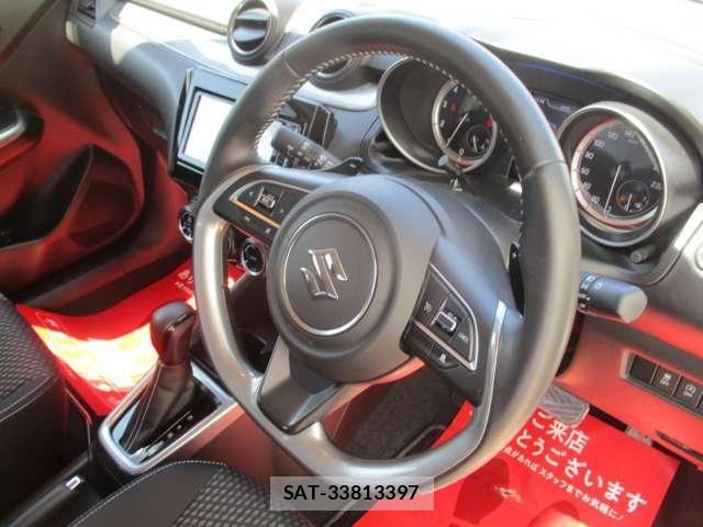 Suzuki SWIFT 2019-03 8038590-7