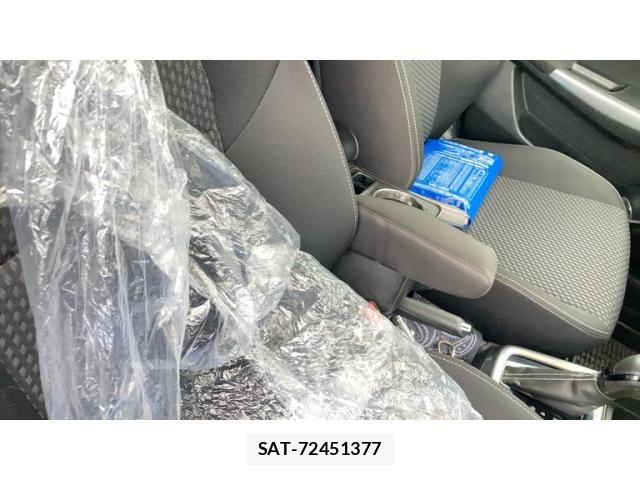 Suzuki SWIFT 2017-11 8038602-13
