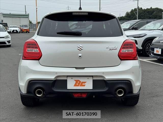 Suzuki SWIFT 2023-04 8038587-13