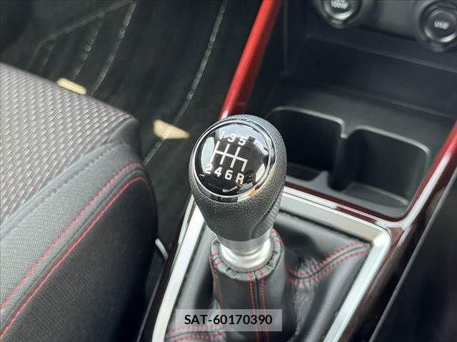 Suzuki SWIFT 2023-04 8038587-4