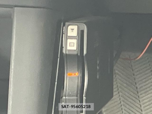 Suzuki SWIFT 2009-09 8038608-15