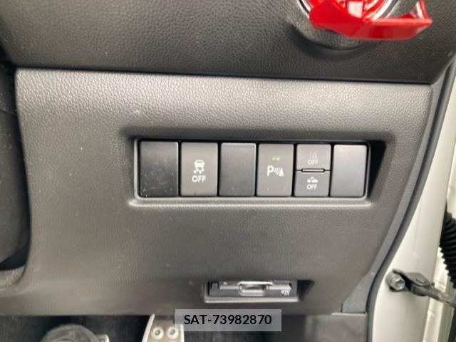 Suzuki SWIFT 2020-11 8038589-17