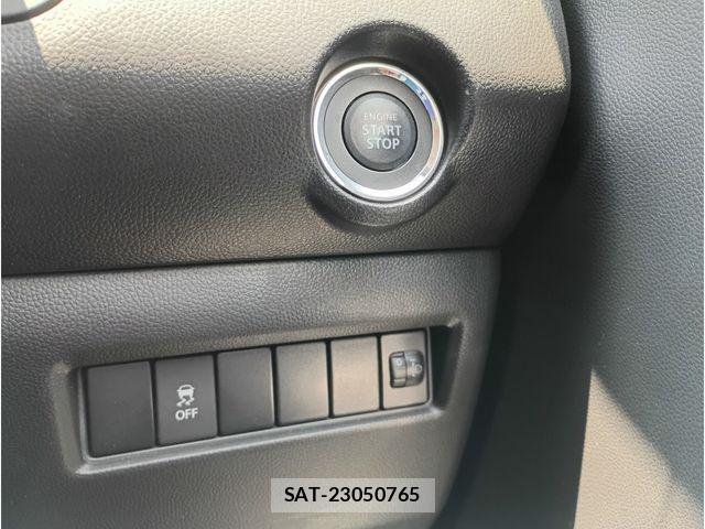 Suzuki SWIFT 2019-02 8038592-16