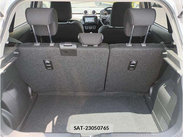 Suzuki SWIFT 2019-02 8038592-22