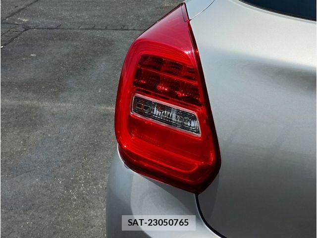 Suzuki SWIFT 2019-02 8038592-26