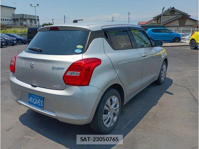 Suzuki SWIFT 2019-02 8038592-3