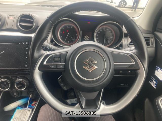 Suzuki SWIFT 2018-01 8038599-21