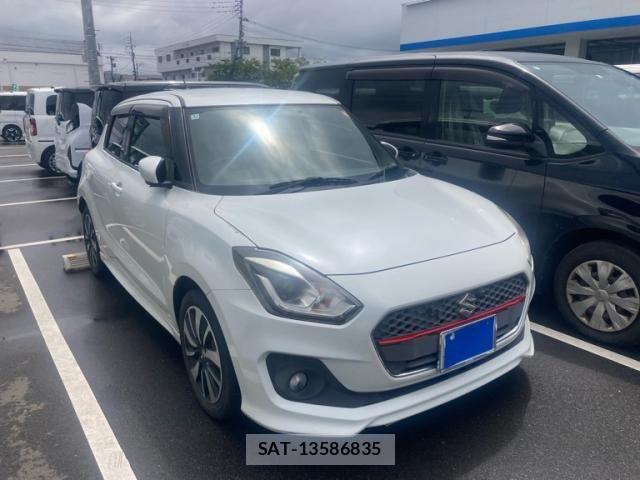 Suzuki SWIFT 2018-01 8038599-2